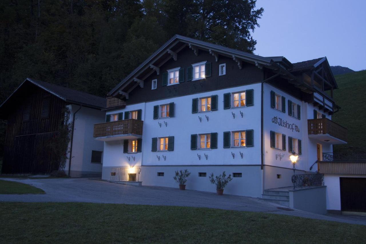 Gaestehaus Ilishof Villa Schruns Exteriör bild